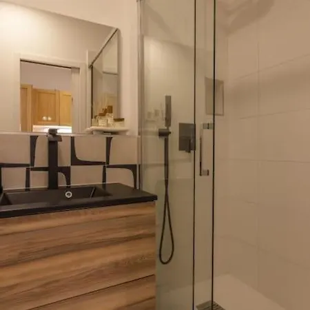 New 1 Bedroom - Jardin Des Plantes-gobelins- 5eme דירה *